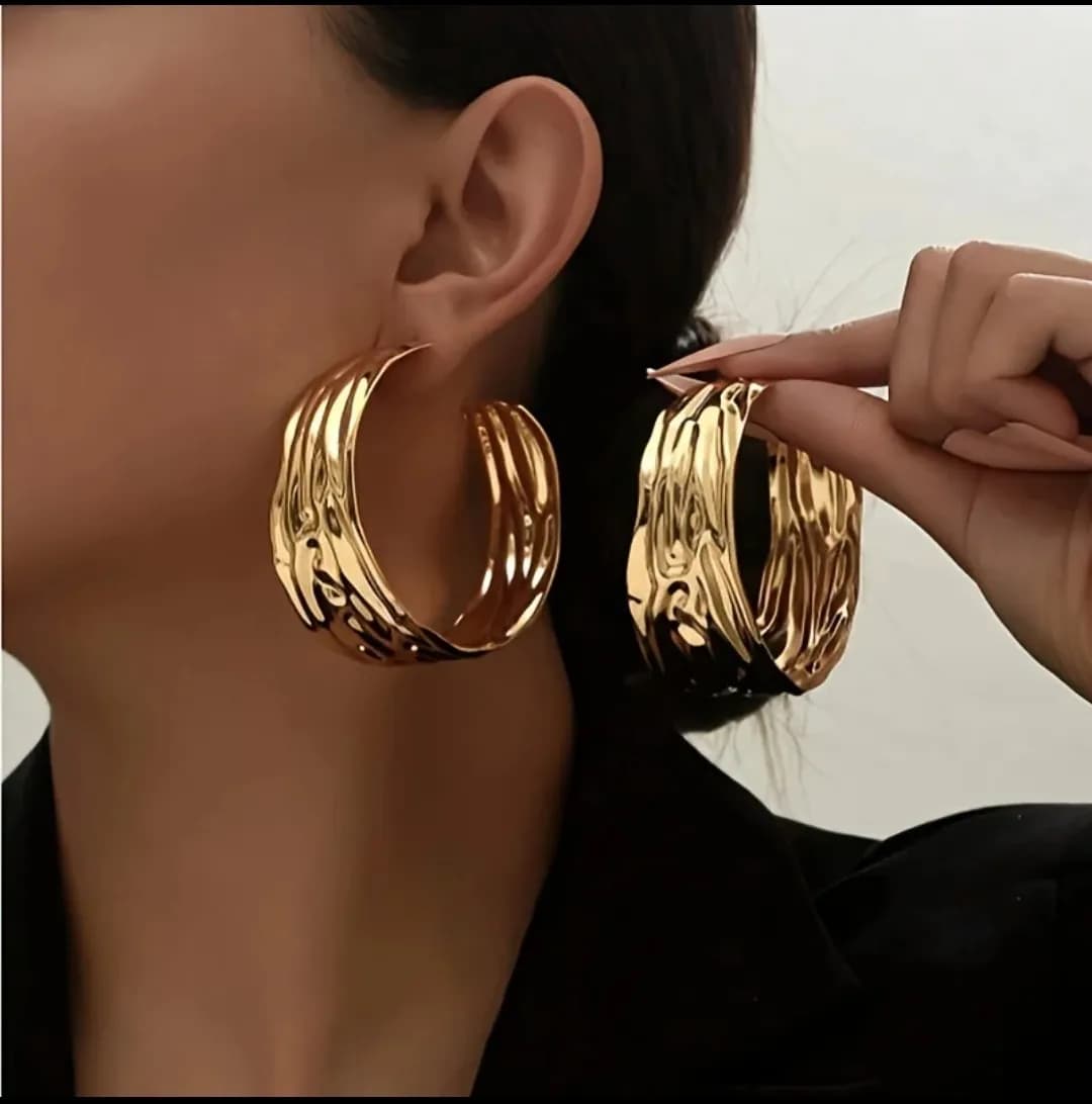 Boucles d'oreilles Creoles texturées Vagues Dorées
